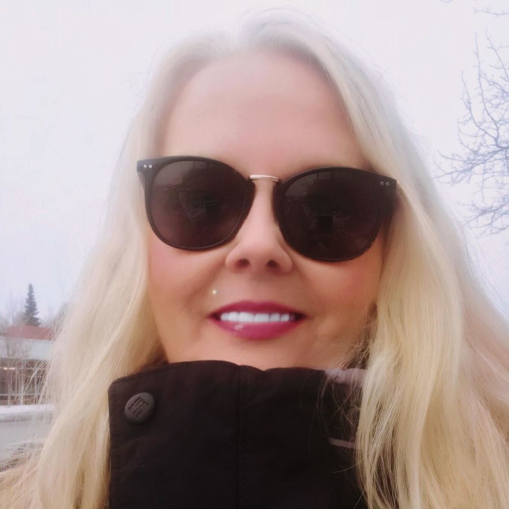 Meet your Posher, Llynn